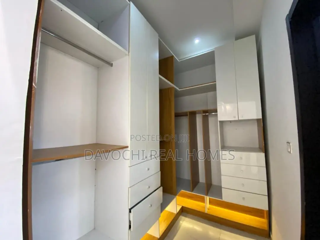 4bdrm Duplex in Orchid Road, Lekki Phase 2 for rent