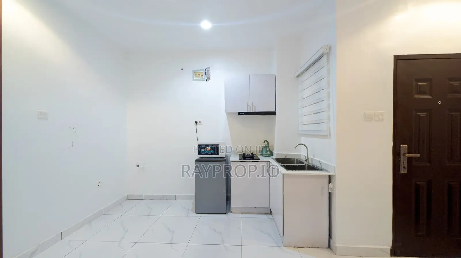 996758un - Cozy Studio Shortlet in Surulere