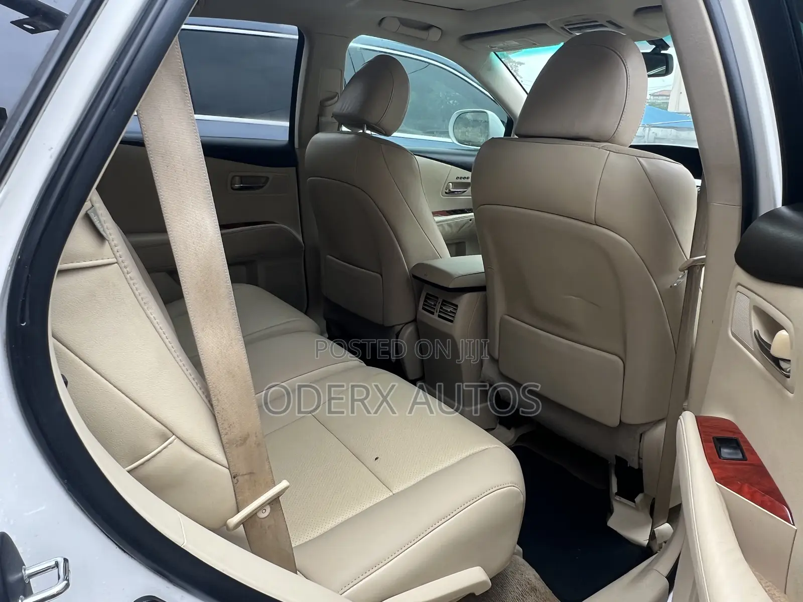 Lexus RX 350 FWD 2012 White