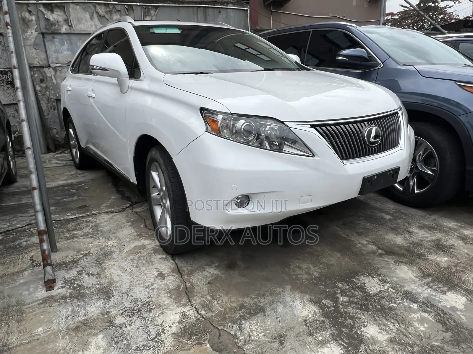 Lexus RX 350 FWD 2012 White