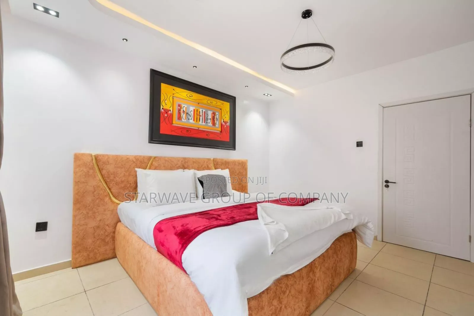 Smart Two Bedroom Apartment With Pool at Osapa London