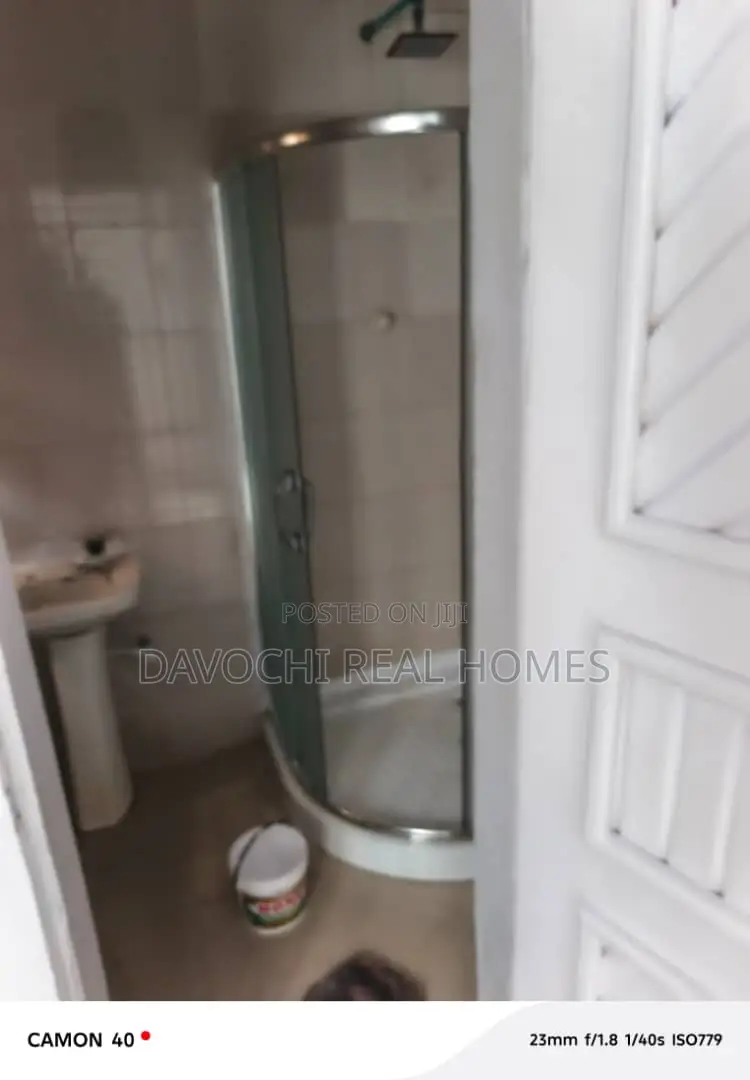 3bdrm Apartment in Lekki Right for rent