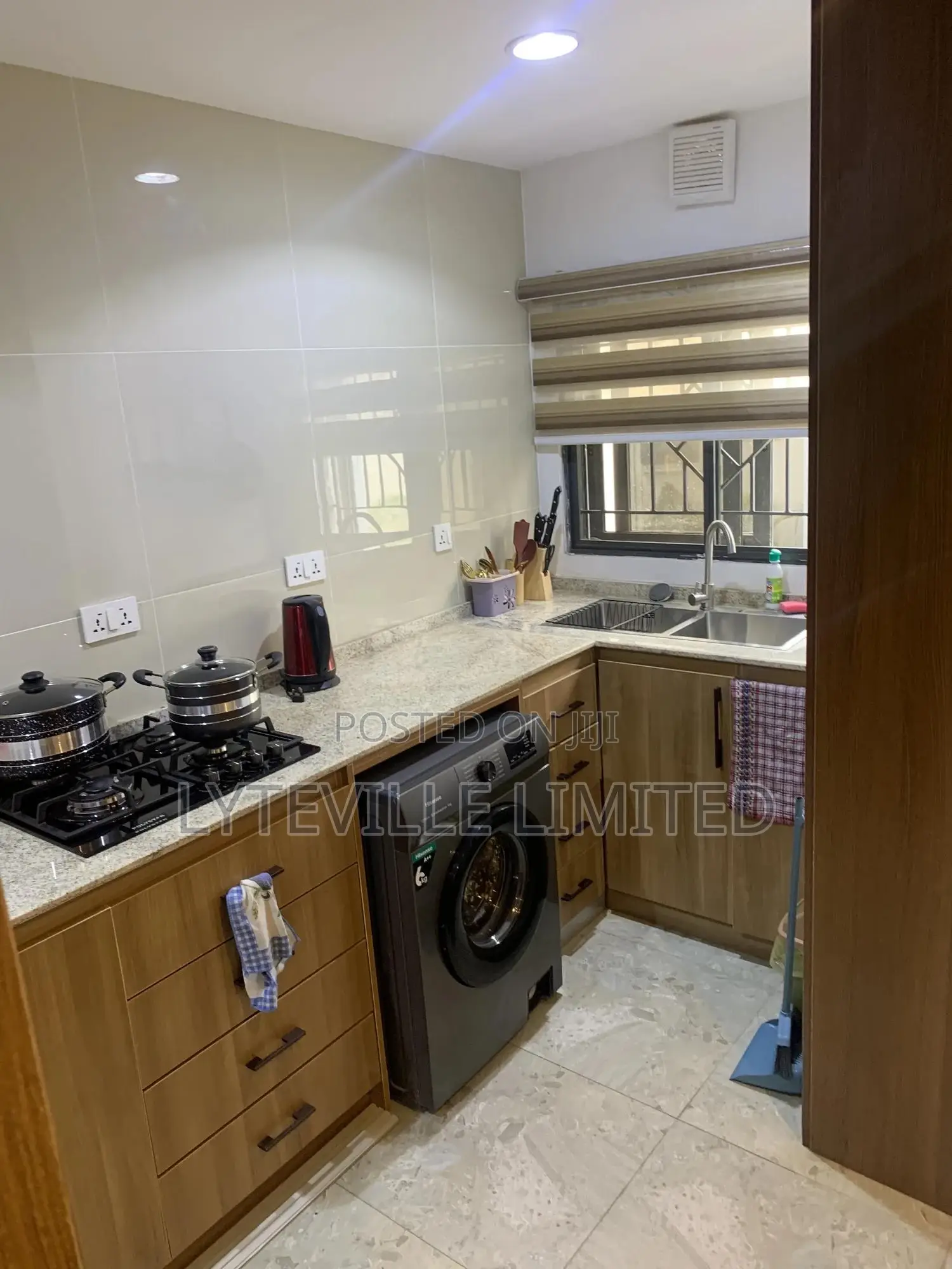 New 2 Bedroom Flat