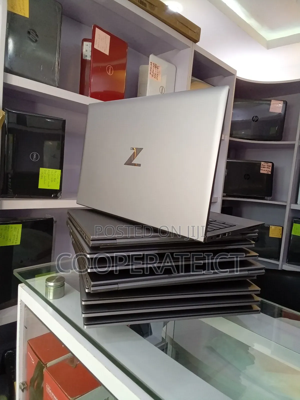 Laptop HP ZBook Firefly 14 G7 16GB Intel Core i7 SSD 256GB
