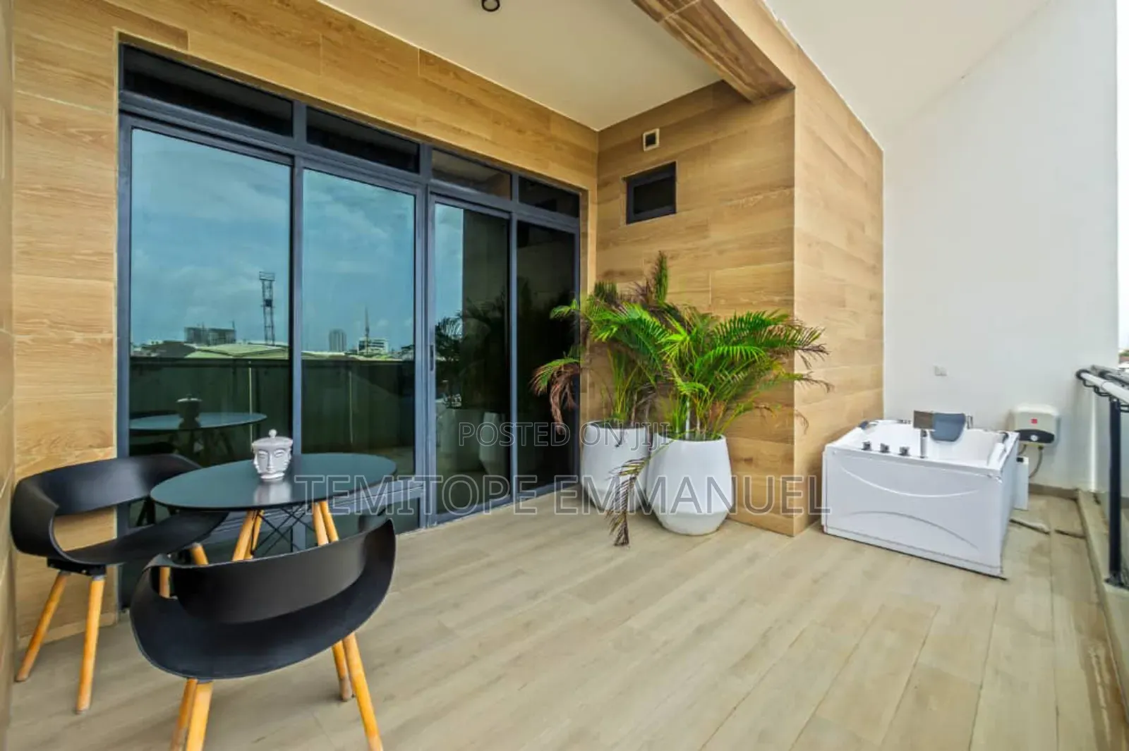 Furnished 3bdrm Apartment in Lekki Phase 1 Proper for sale