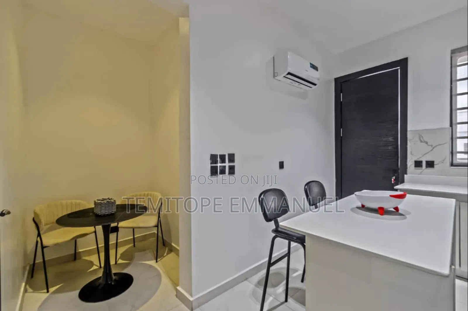 Furnished 3bdrm Apartment in Lekki Phase 1 Proper for sale