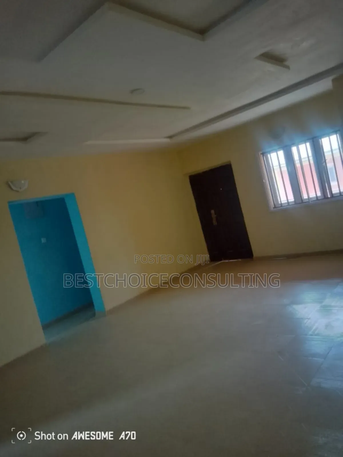 3bdrm Block of Flats in Hassan Block, Ibadan for rent
