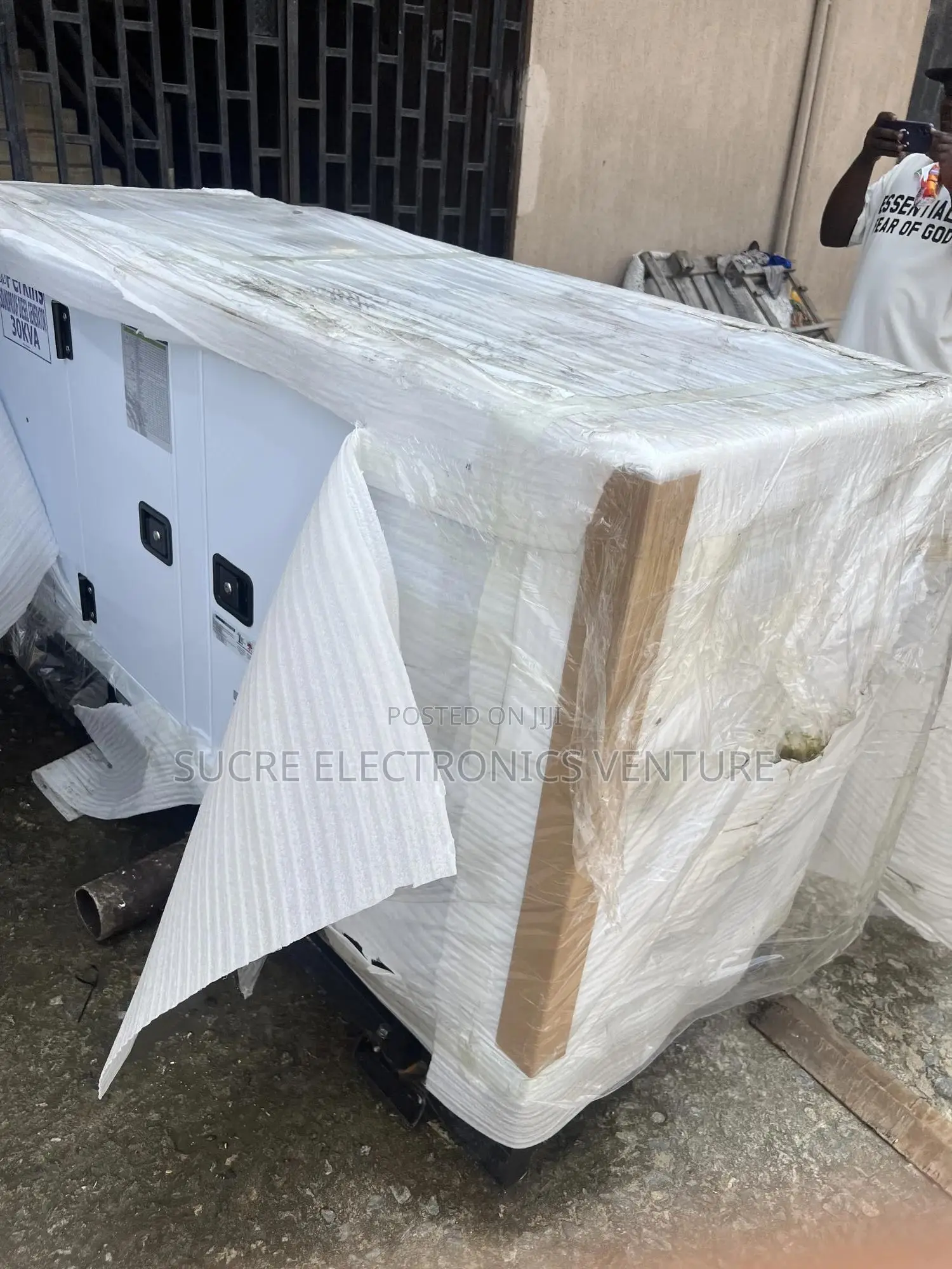 Brand New 30kva Perkins Diesel Soundproof Generator With Warranty