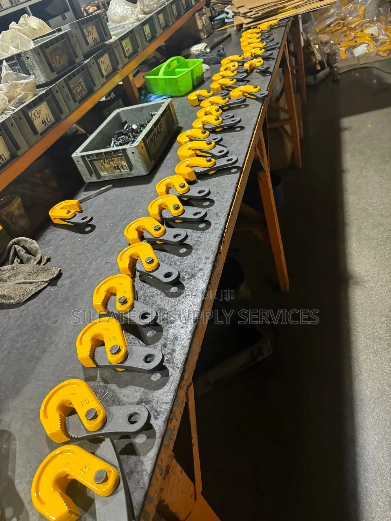 Horizontal and Vertical Lift Clamp