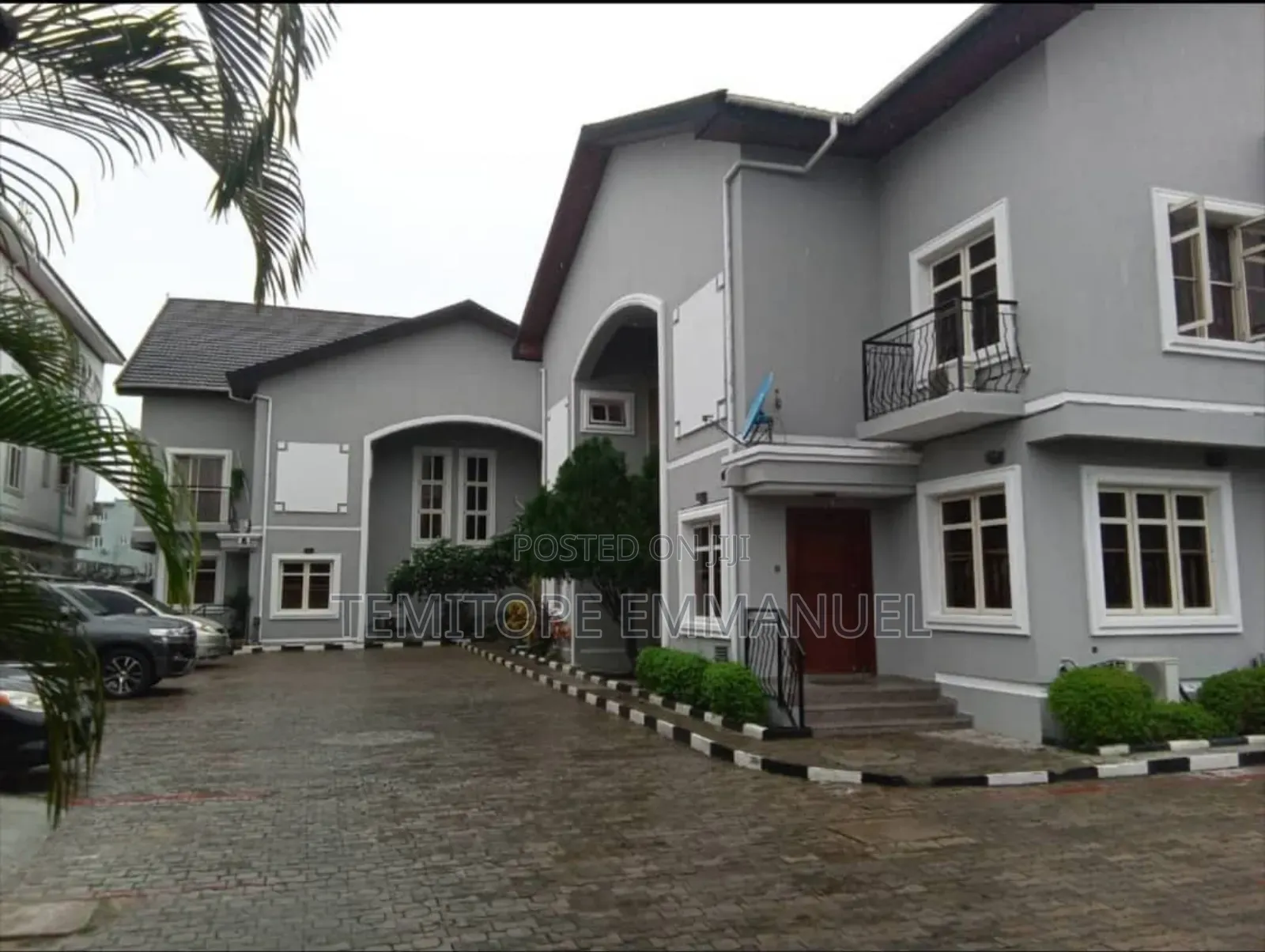 Furnished 16bdrm Duplex in Oniru Victoria for sale