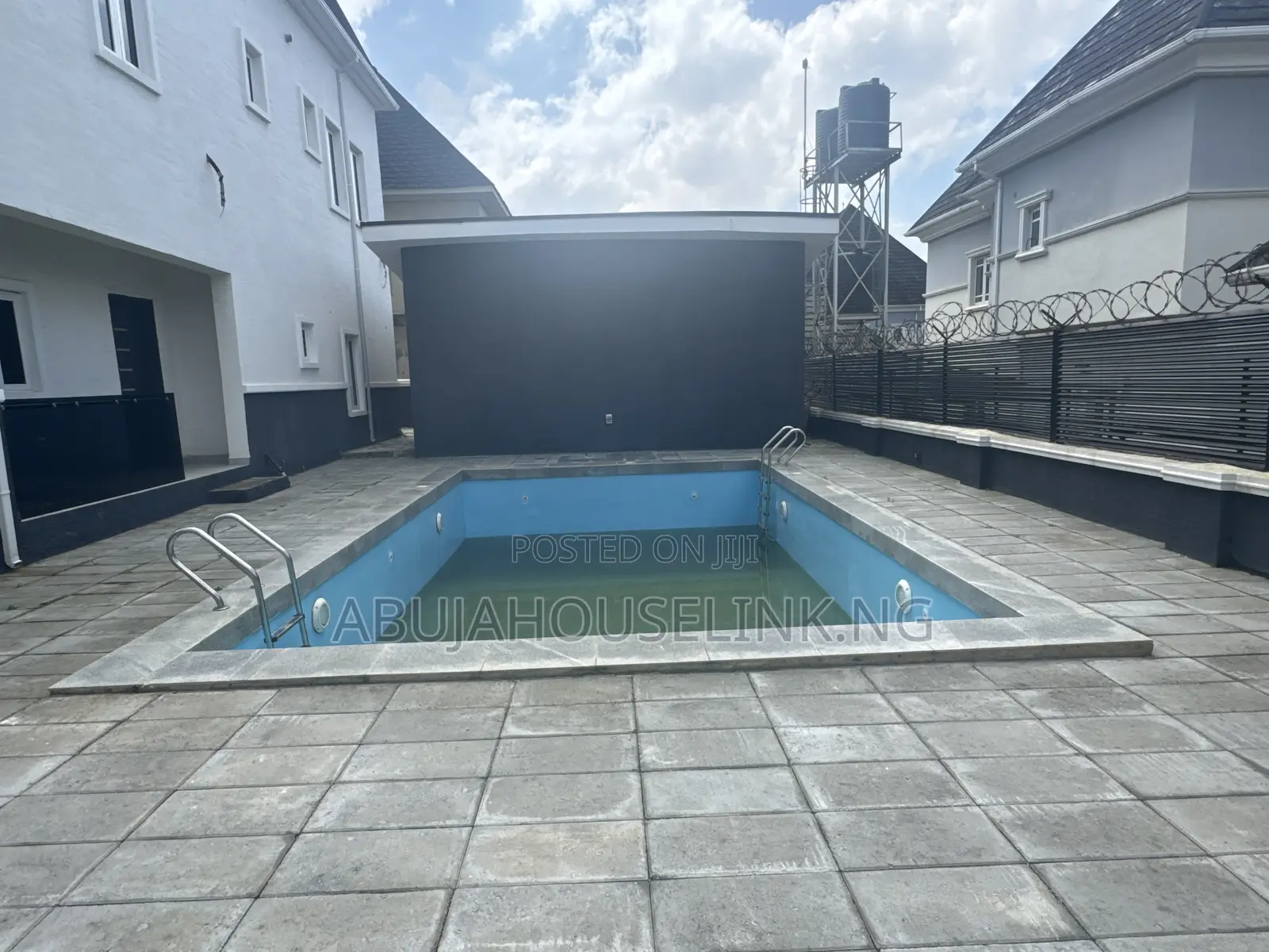 6bdrm Duplex in Efab Metropolis, Karsana for sale