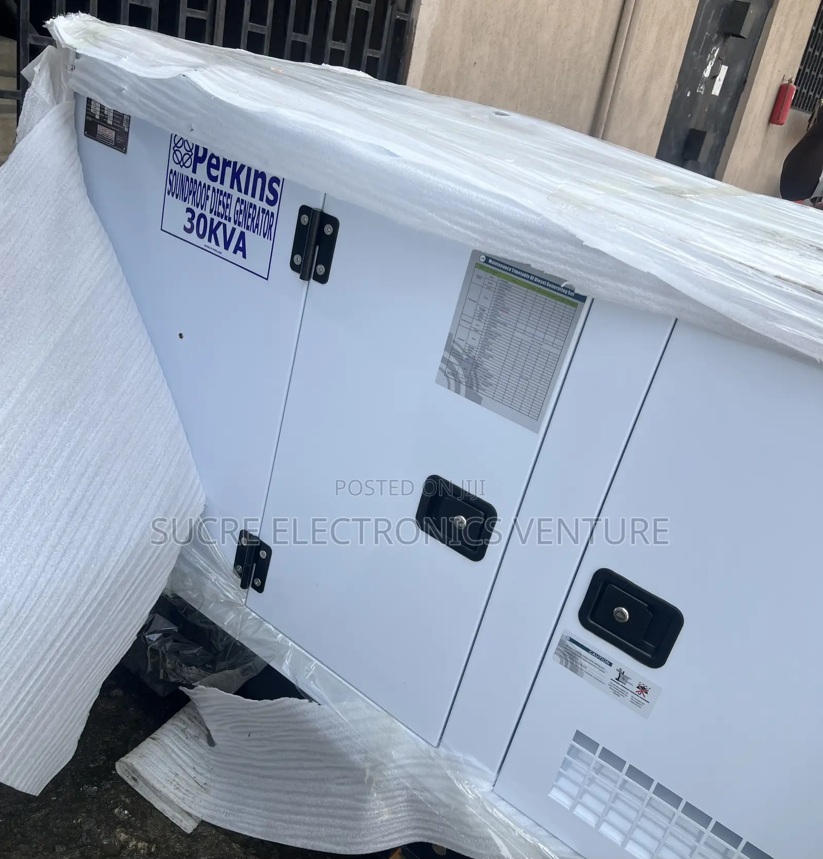 Sp-30kva Perkins Diesel Soundproof Generator With Free Installation