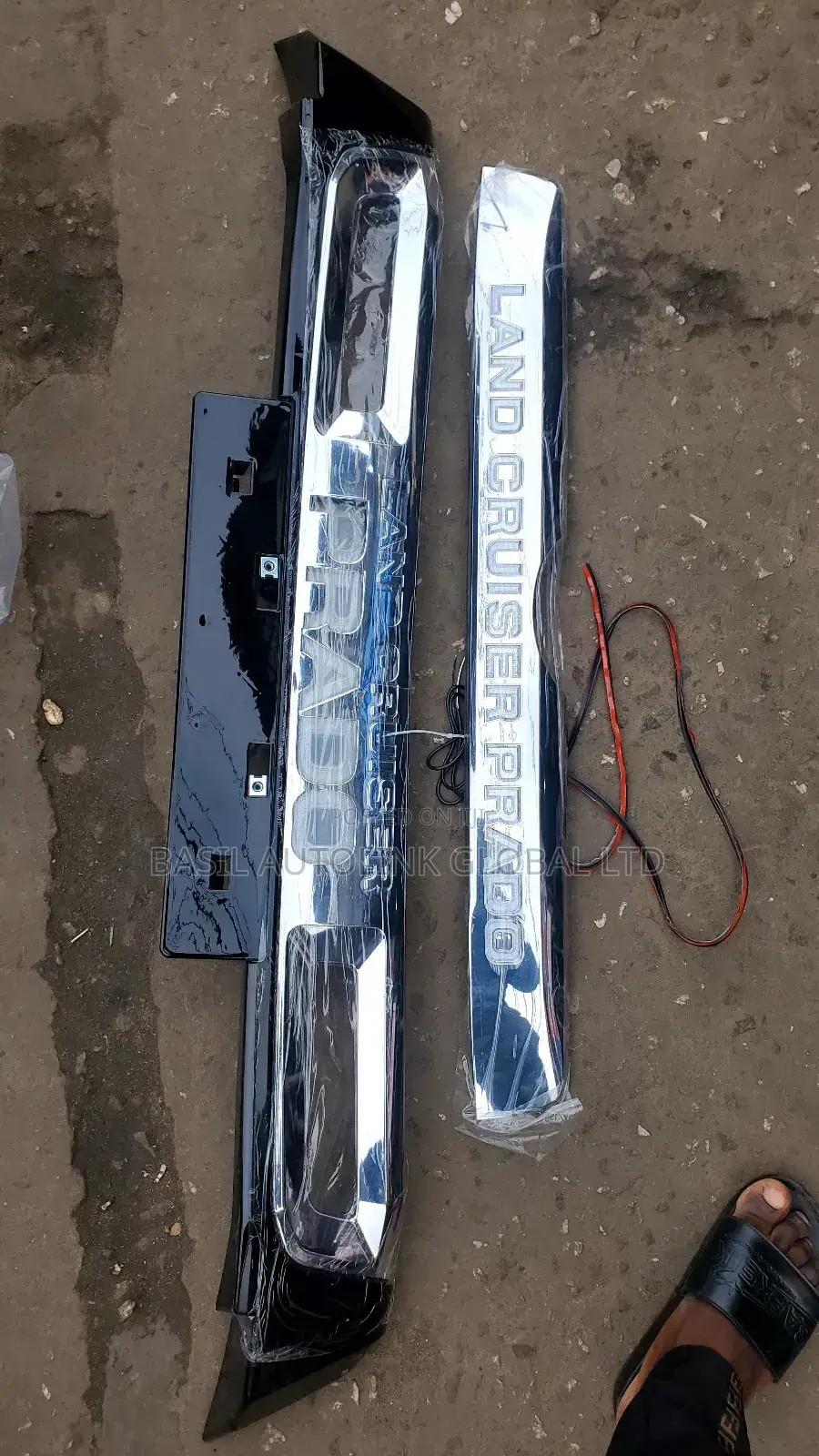 Boot Chrome And Bumper Padded Prado With Led Light