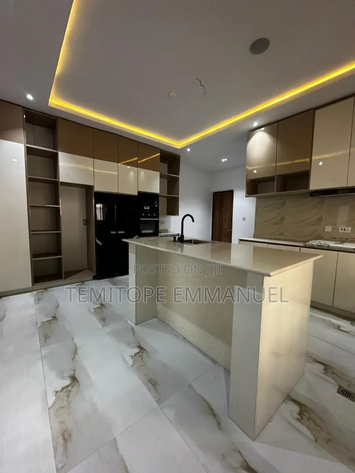 Furnished 5bdrm Duplex in Lekki Phase 1 for sale