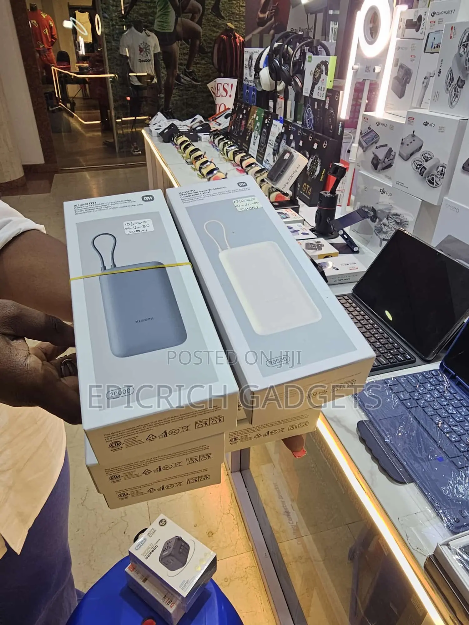 Xiaomi 20,000mah Portable Powerbank With Built-in Cable