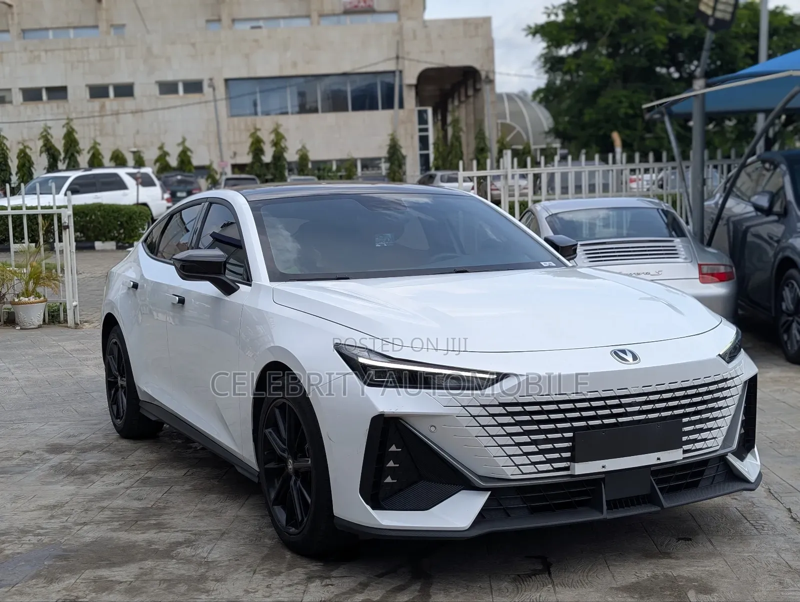 Changan UNI-V 1.5 Petrol FWD 2022 White