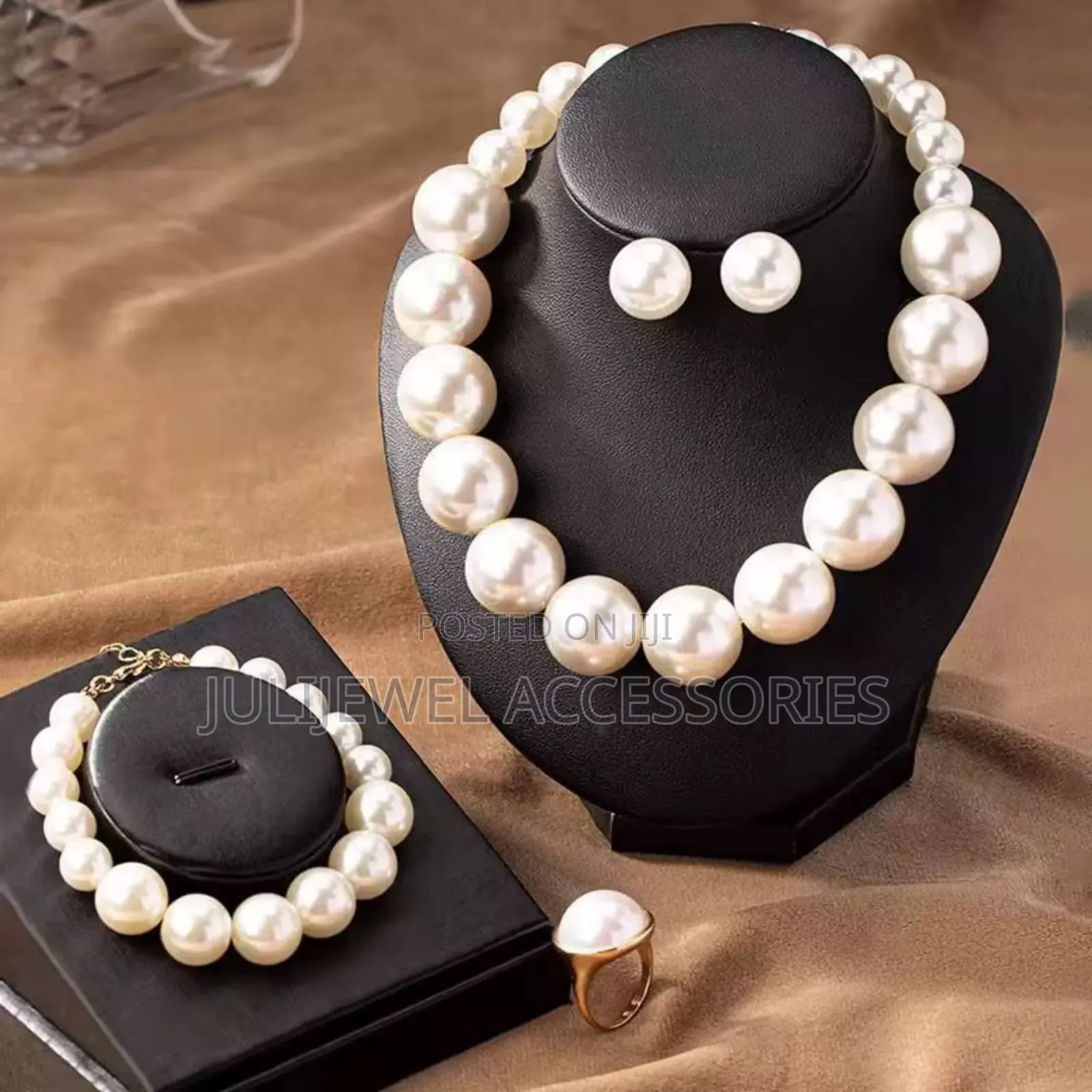Stock Ladies Earrings, Necklace, Ring With Bangle Beaded