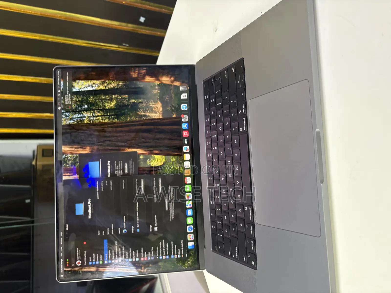Laptop Apple MacBook Pro 2021 M1 16GB Apple M1 Pro SSD 1T