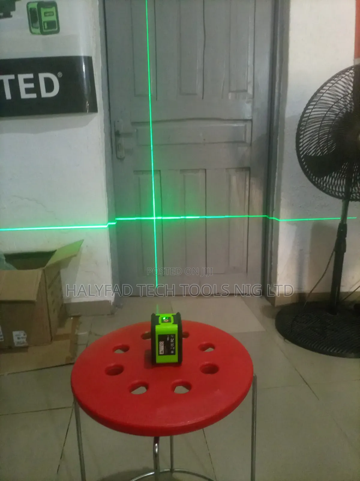 2 Lines Laser Level With Tripod and Anger