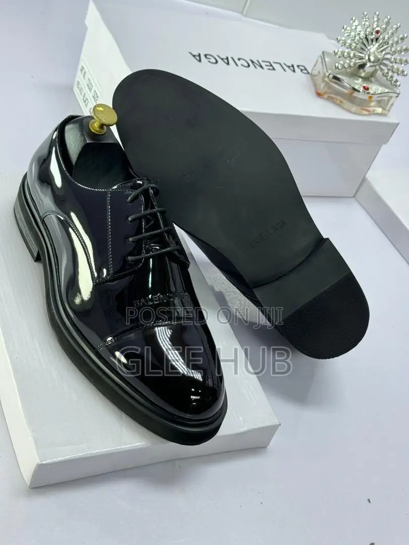 Flat Balenciaga Corporate Shoes