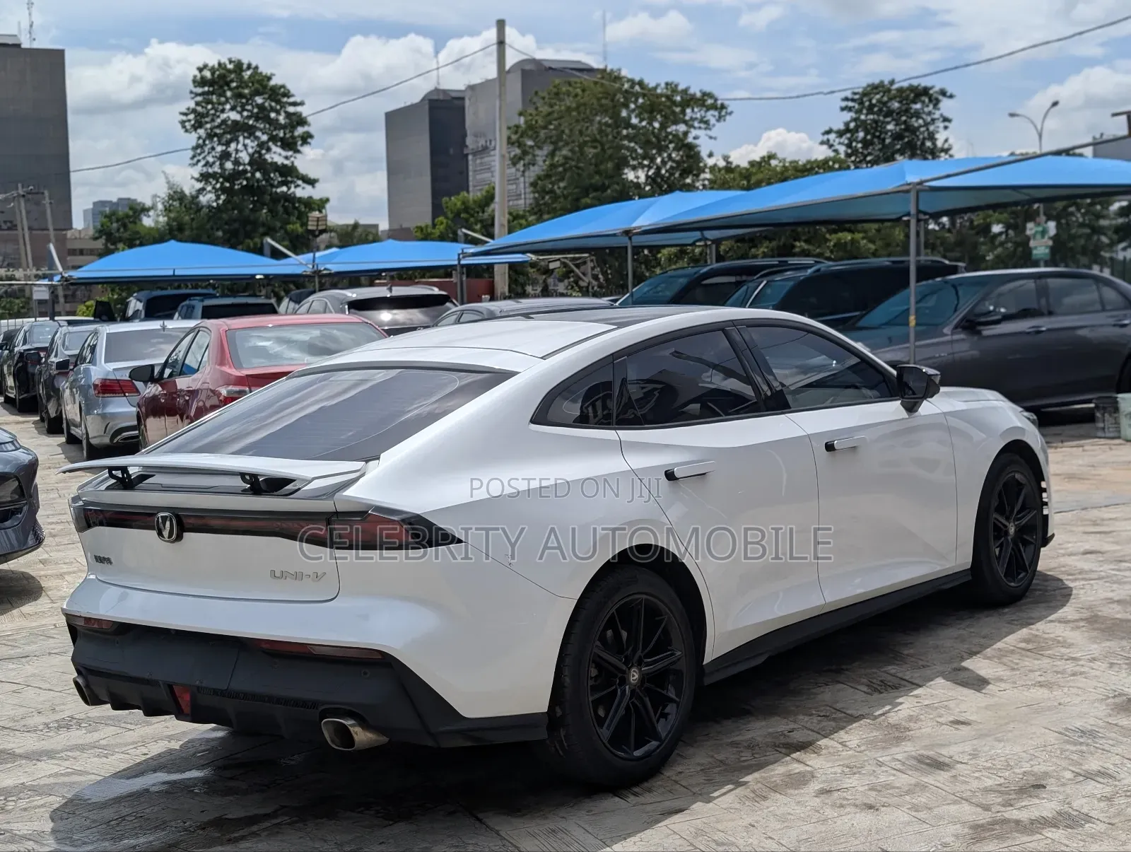 Changan UNI-V 1.5 Petrol FWD 2022 White