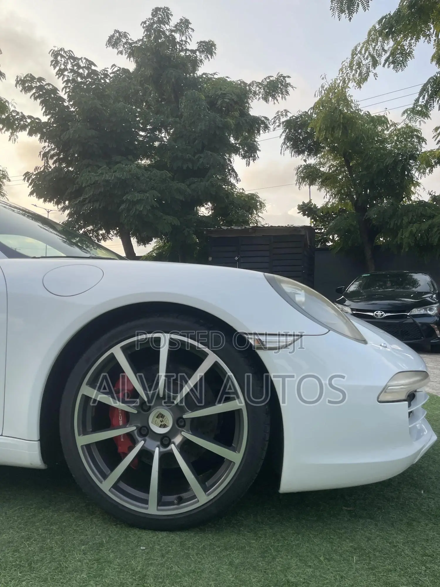 Porsche Carrera 2014 White