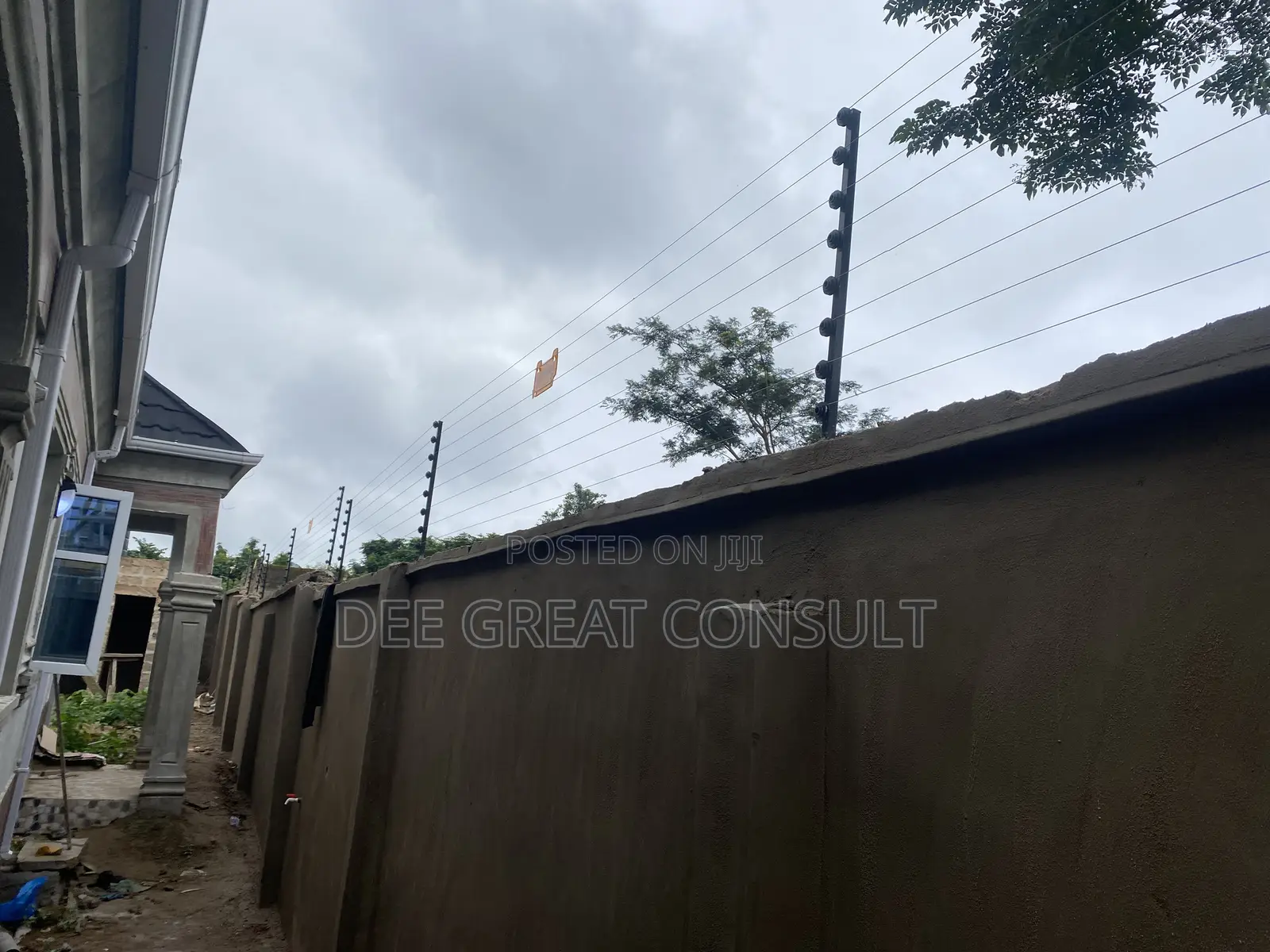 8 Lines Electric Fence Installation