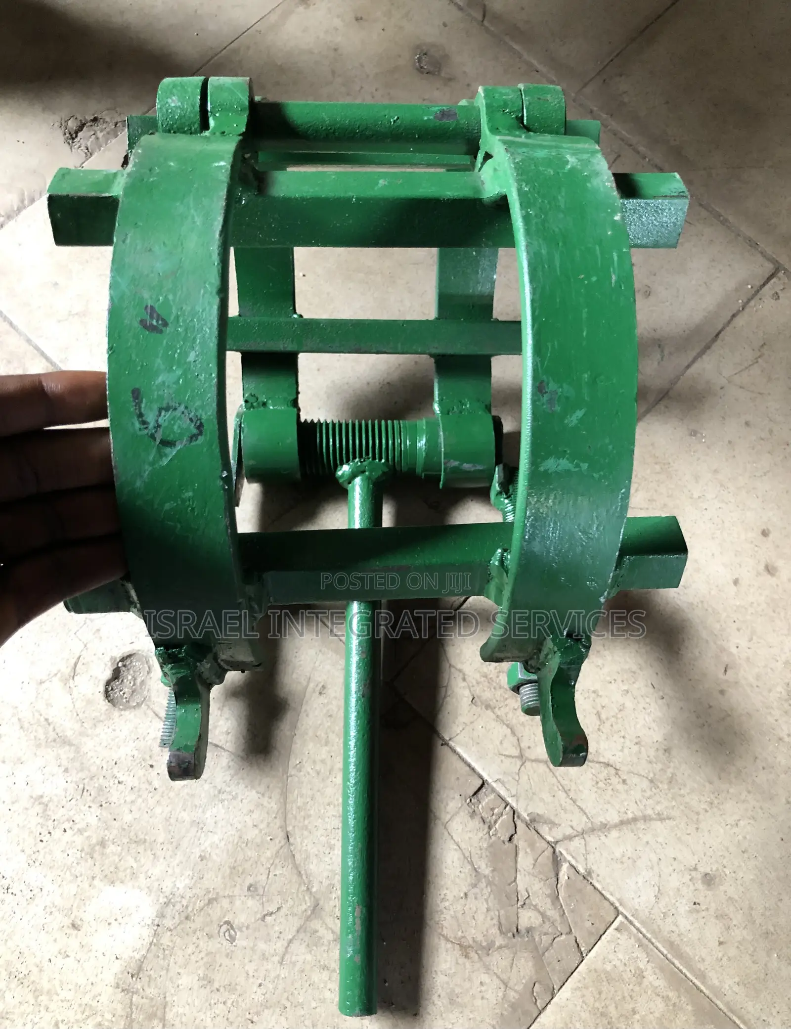 Pipe Clamp 6 Inches