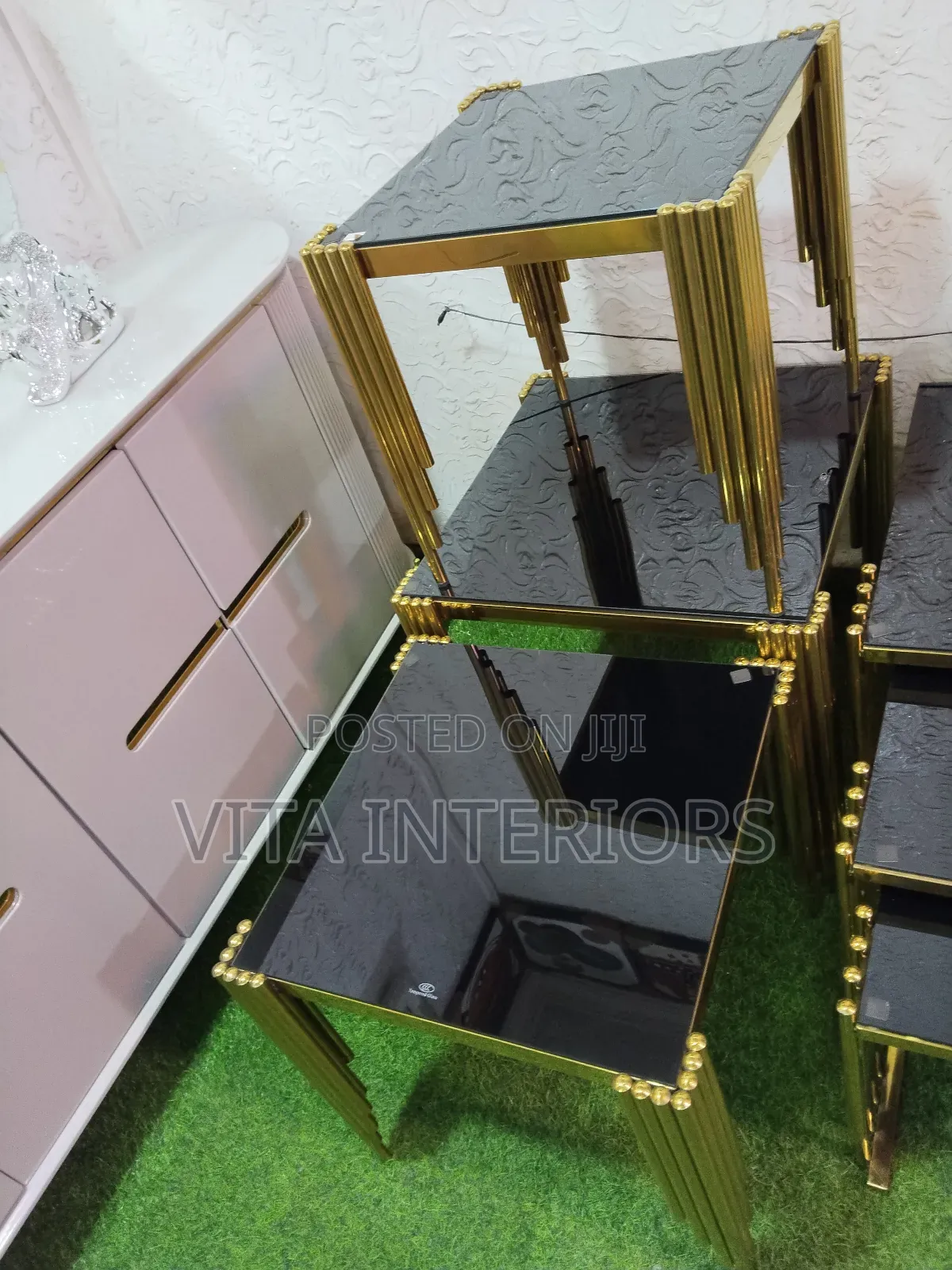 Set of Table