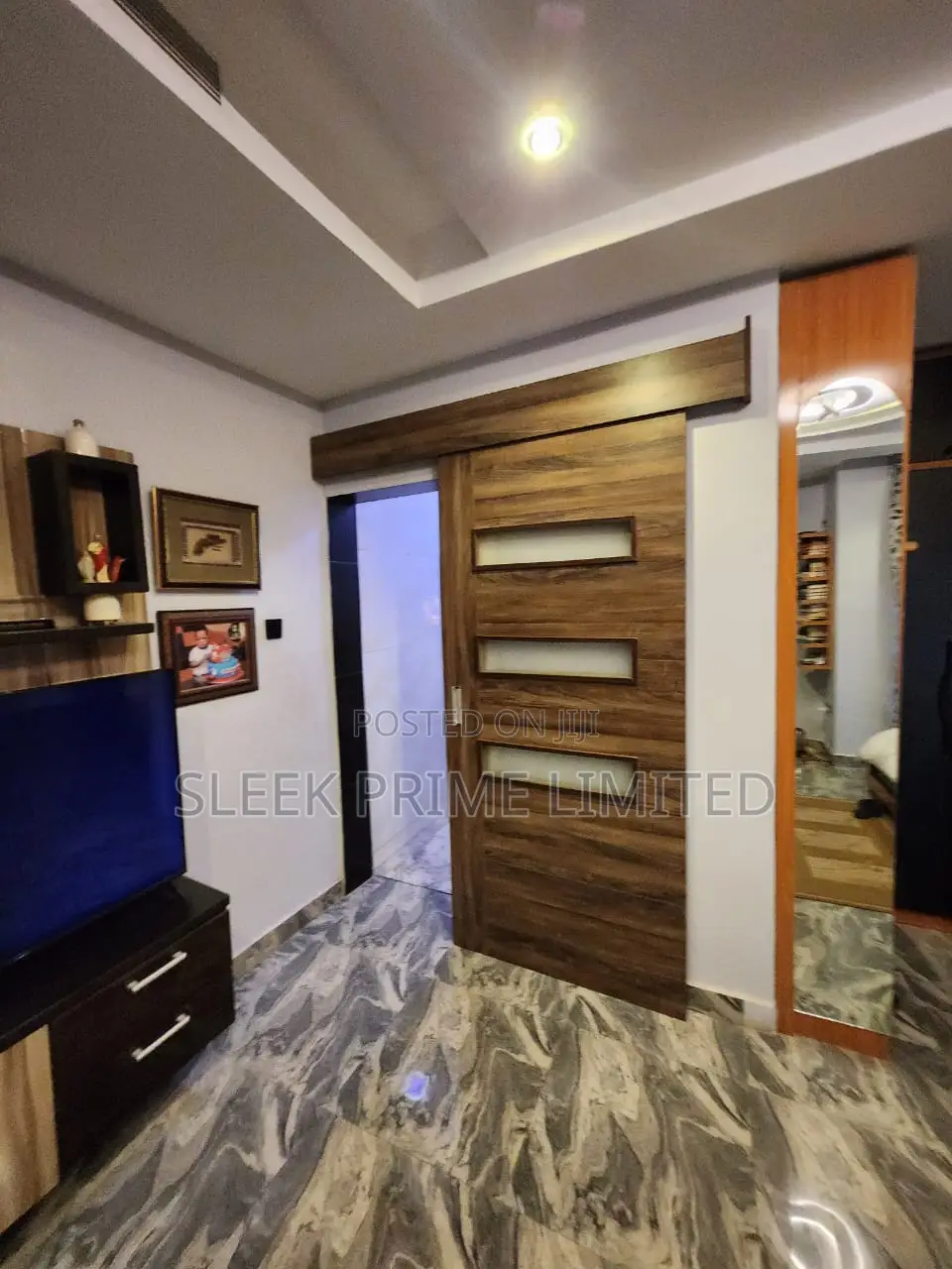 Furnished 4bdrm Duplex in FHA for sale
