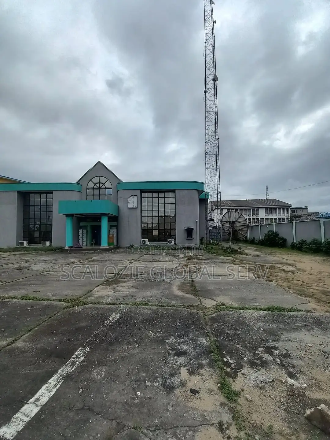 Commercial Property Offices on 6 Plots for Sale