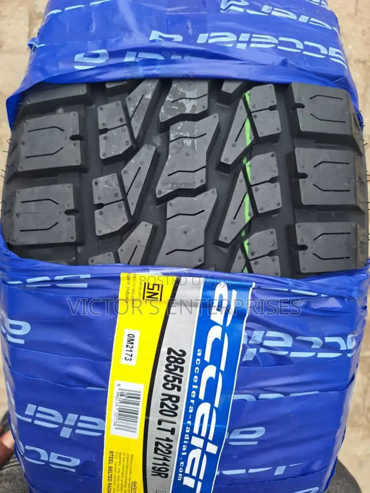 285/55 R 20 Quality Accelera Tire Made in Indonesia