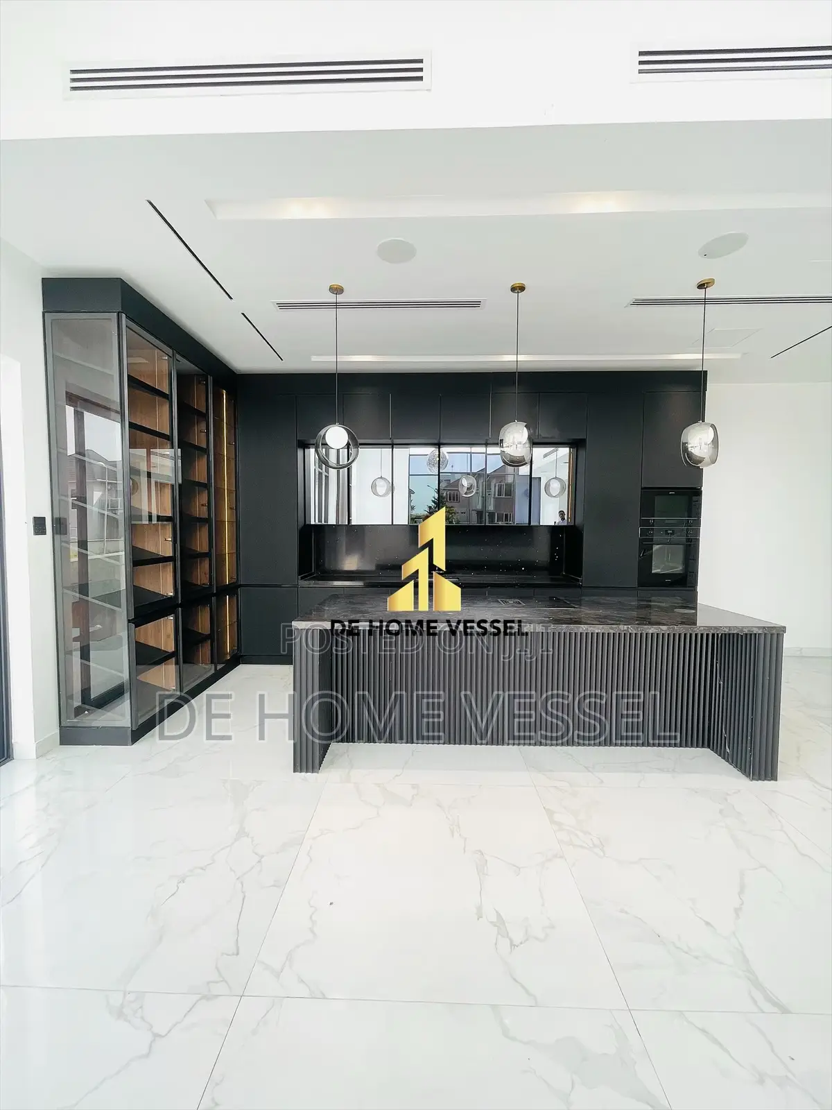 5bdrm Duplex in Osapa london for sale