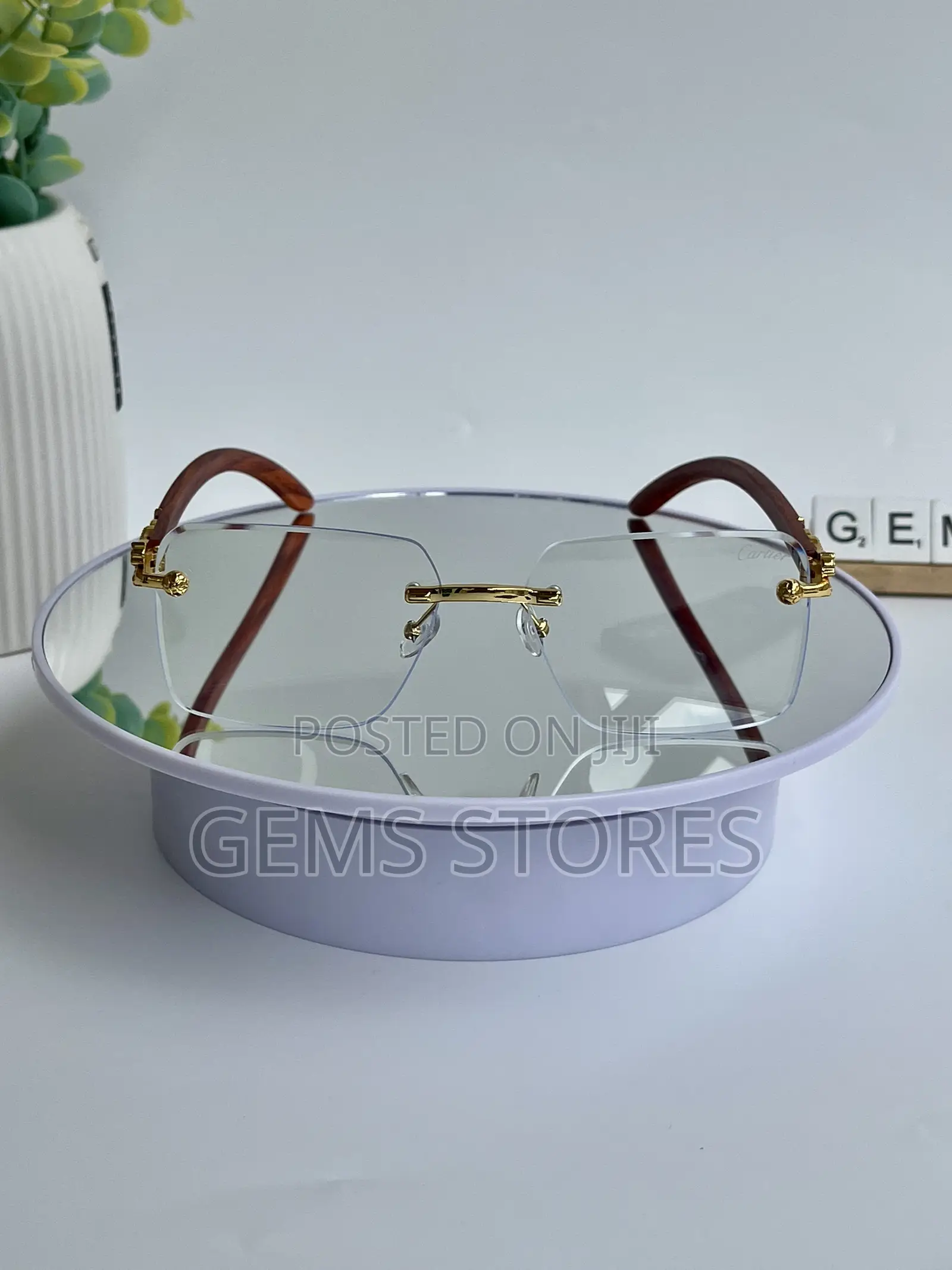 Stylish Cartier Rimless Glasses With Wooden Arms