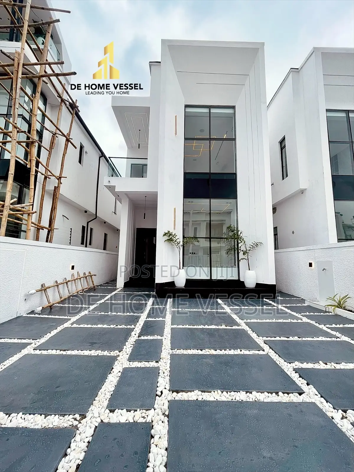 5bdrm Duplex in Ajah for sale