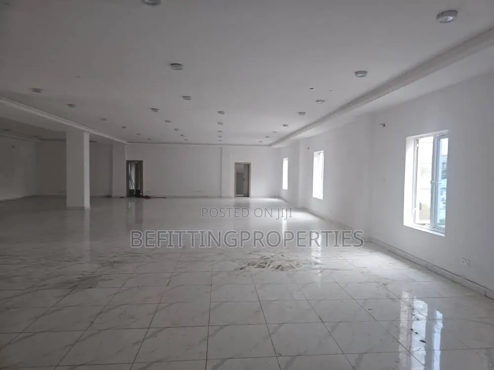Premium Open-Plan Office Space – 1000sqm