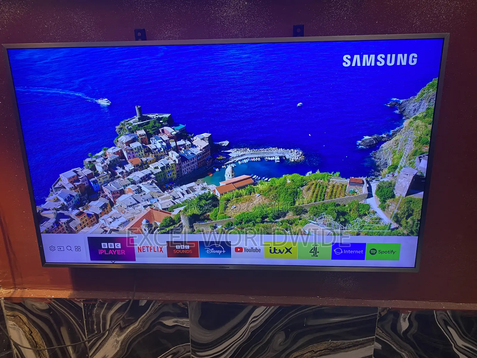 Luxury 49” Samsung Uhd Smart Tv Series 6 With Active Bluetooth