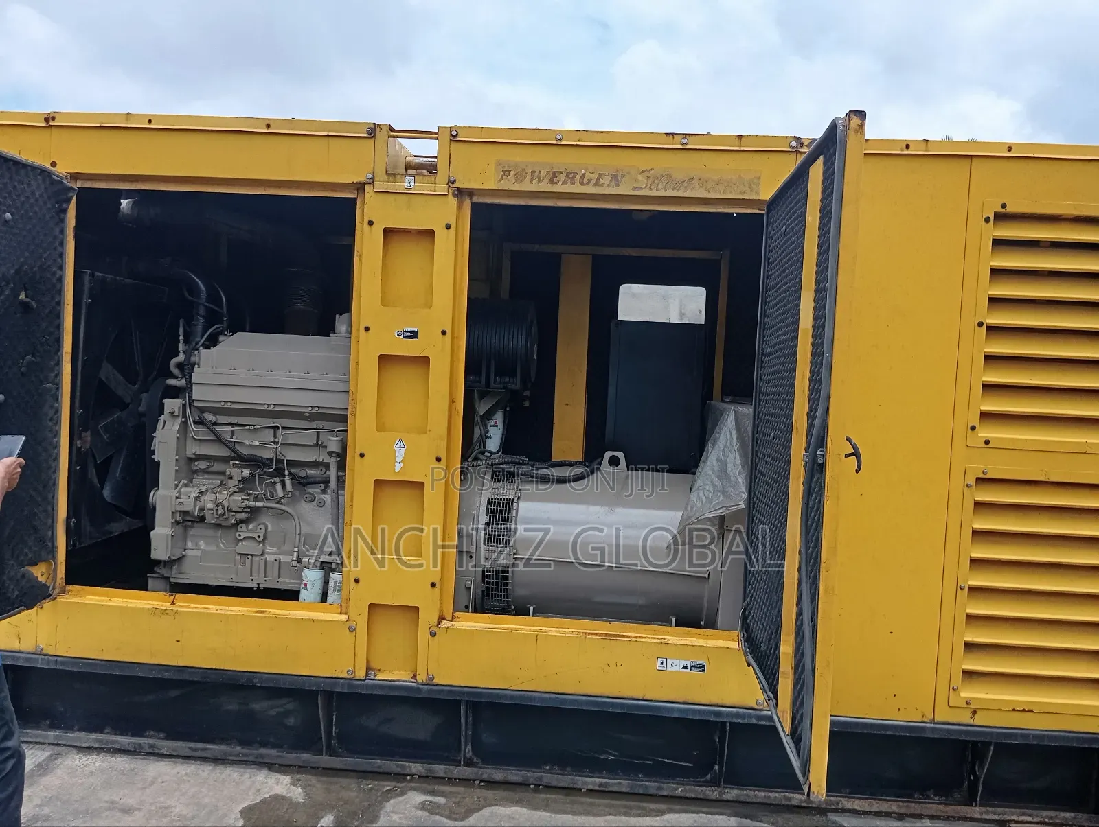 500kva Cummins Soundproof Diesel Generator