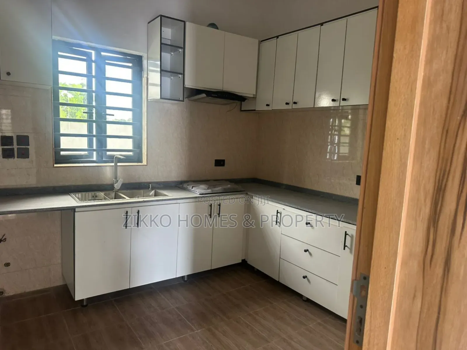 3bdrm Duplex in Abraham Adensaya, Lekki for sale