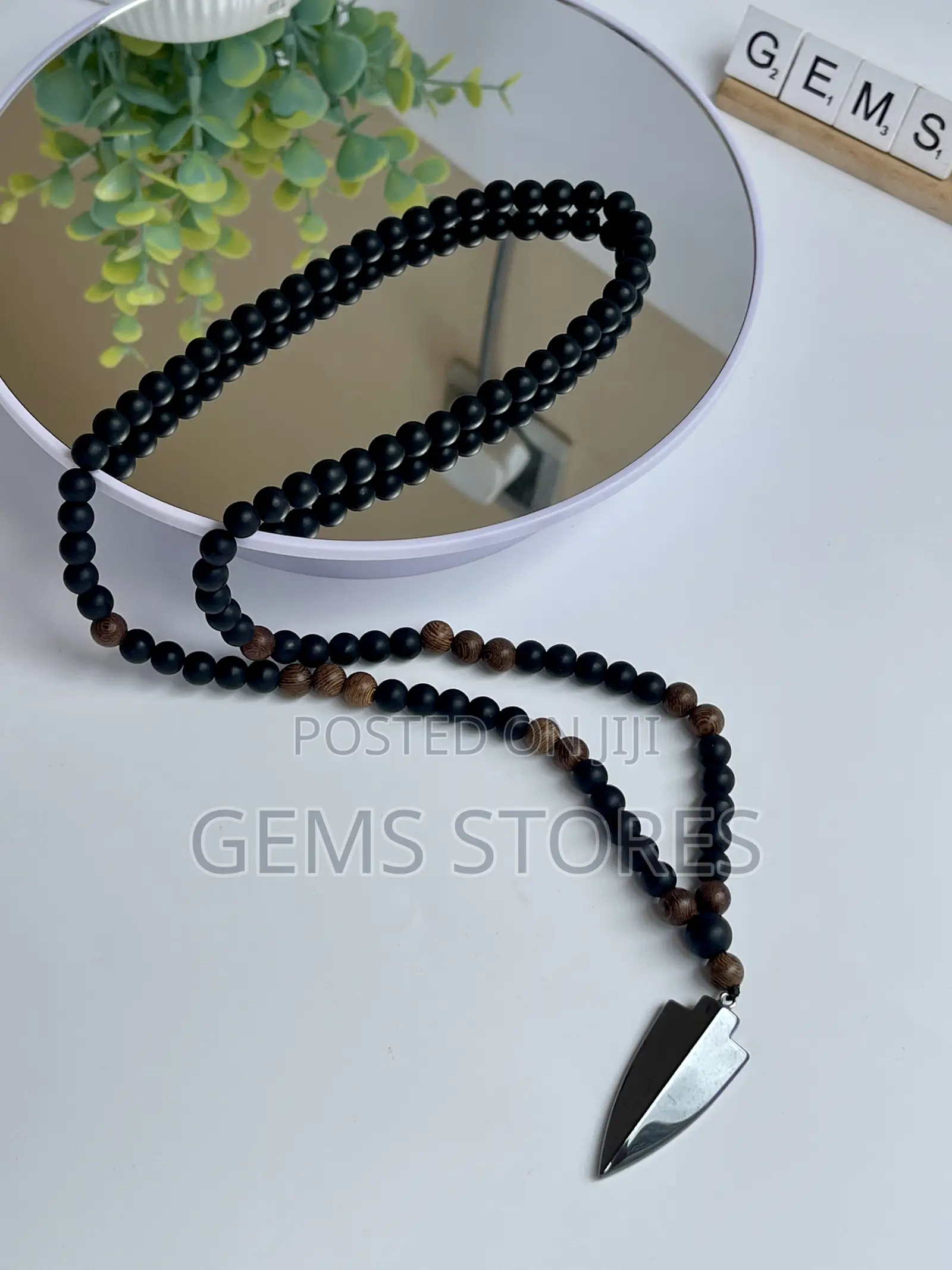 Men's Beaded Necklace With Arrowhead Pendant
