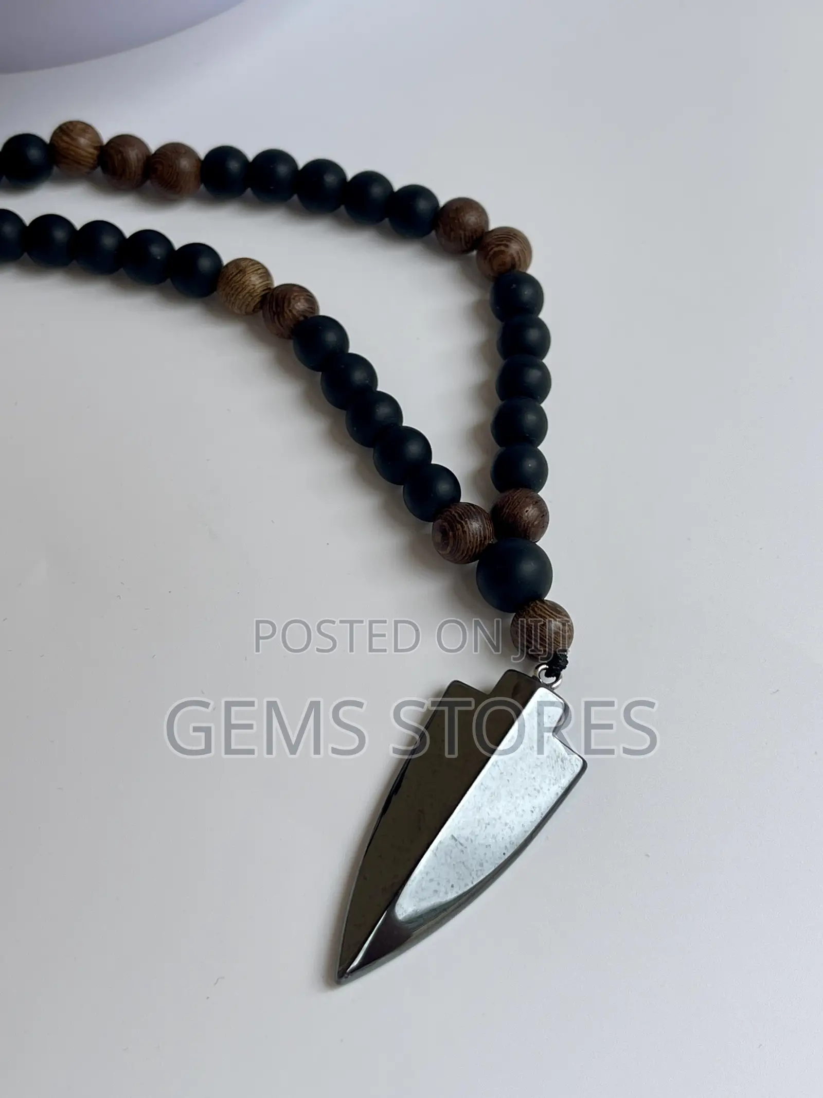 Men's Beaded Necklace With Arrowhead Pendant