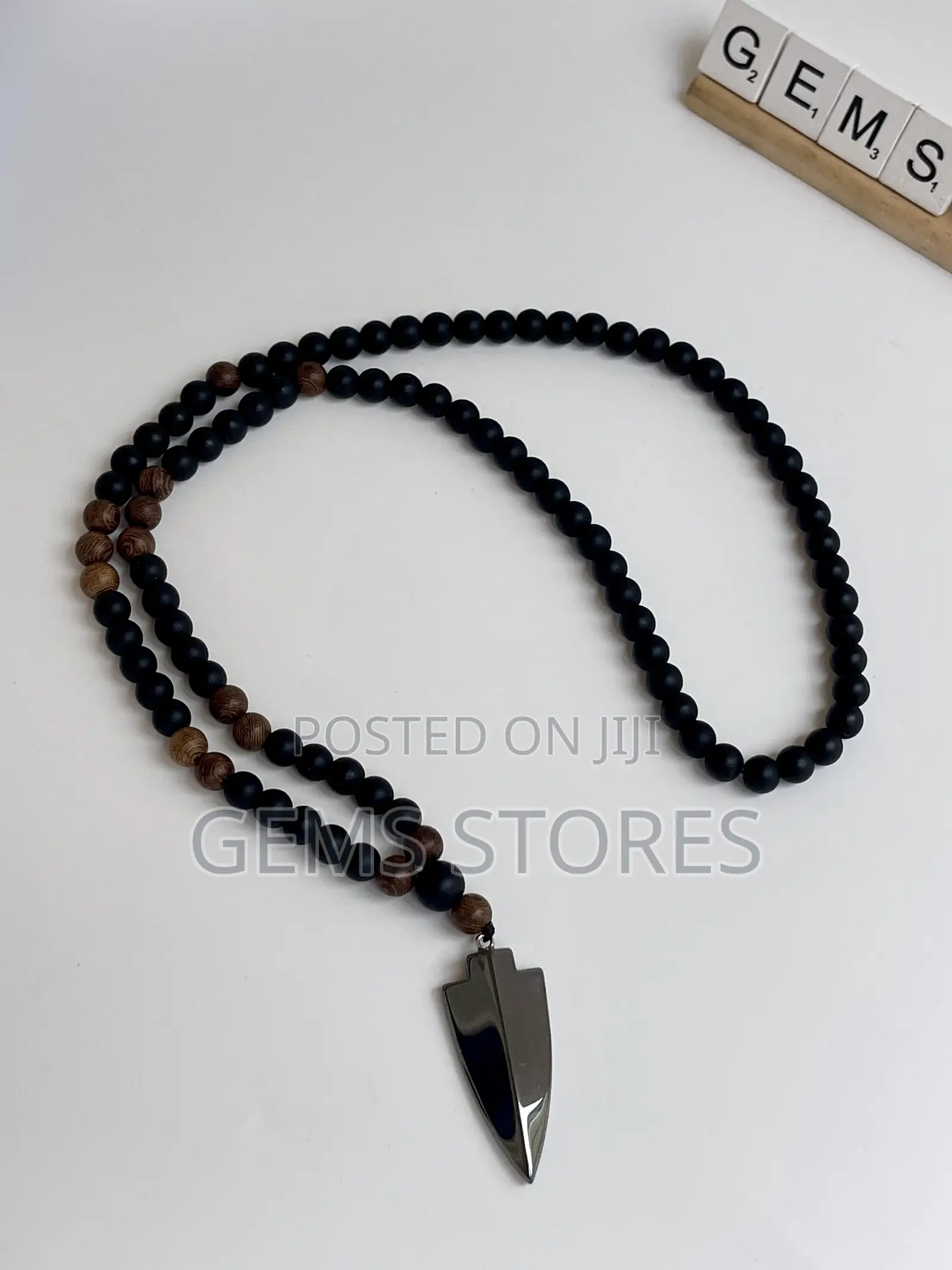 Men's Beaded Necklace With Arrowhead Pendant
