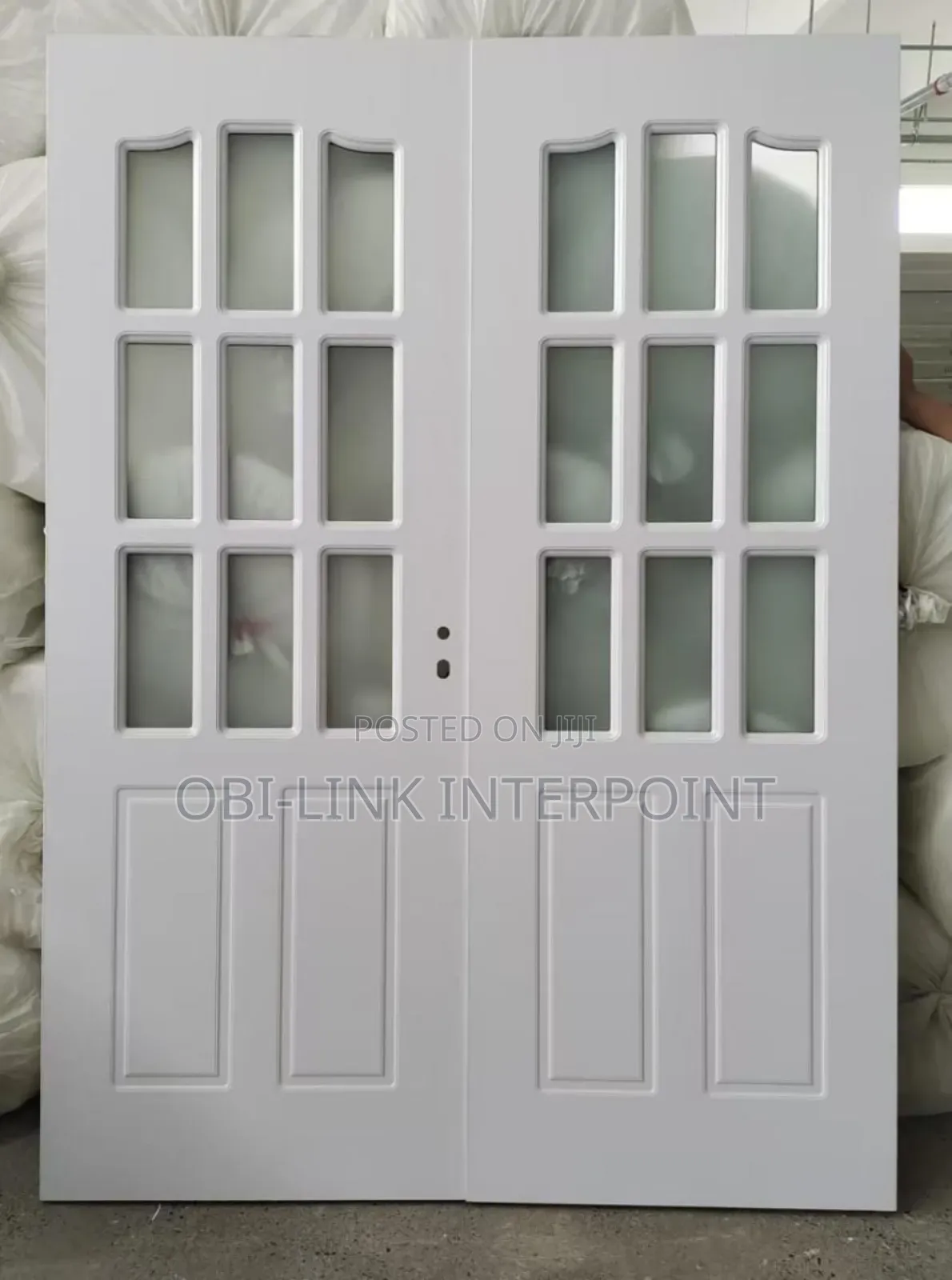 5ft Wooden With Glass Door