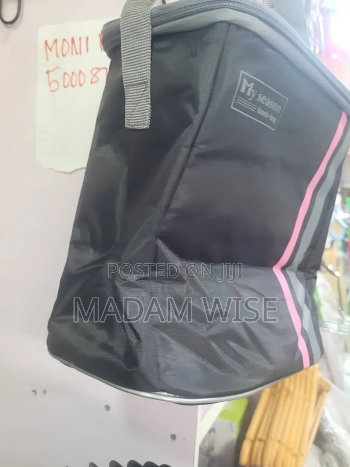 Lunch Bag . Authenticated Lunch Box for Adults and Kids