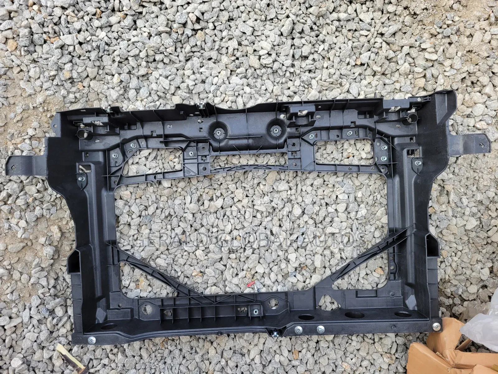 Front Cut/Radiator Support Yaris Ia 2016
