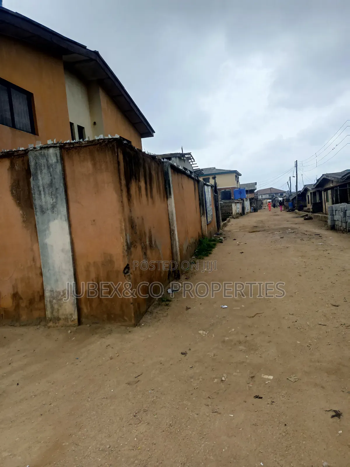 3bdrm Block of Flats in Alishiba, Ado-Odo/Ota for sale