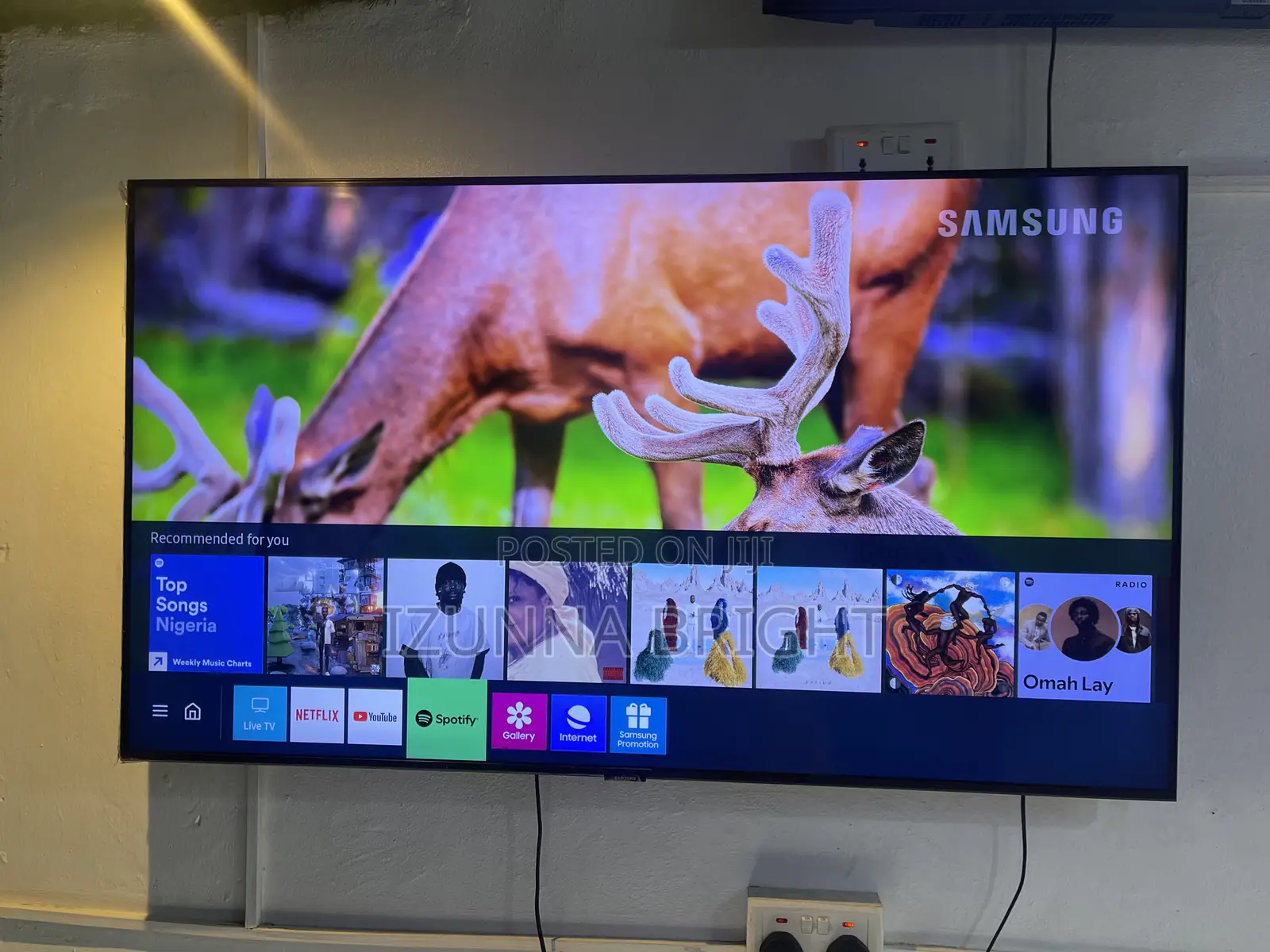 Samsung 50inches Au Uhd Crystal