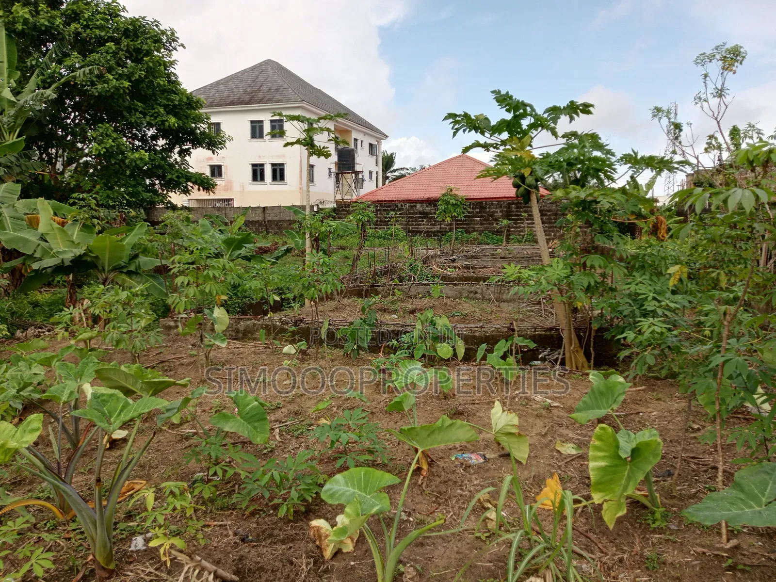 30rooms Shortlet for Sale at Jehovah's Witnesses Road Bogije