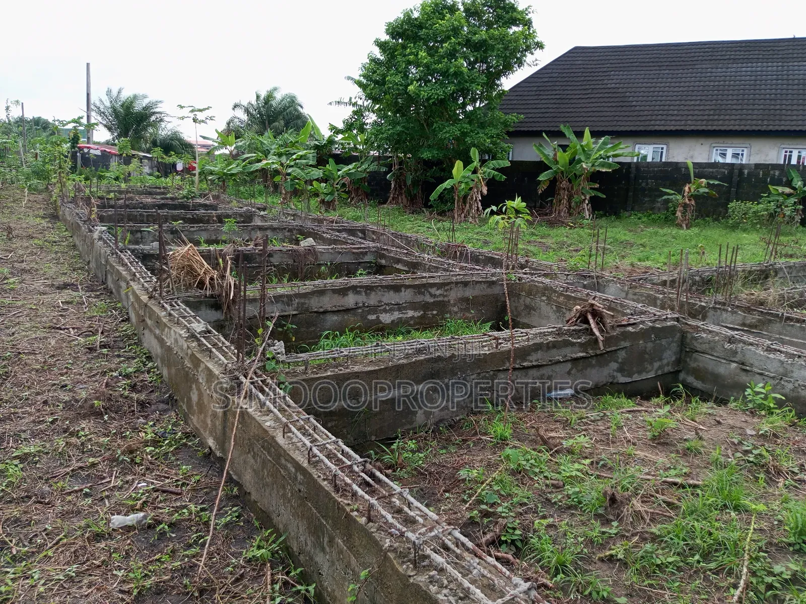 30rooms Shortlet for Sale at Jehovah's Witnesses Road Bogije