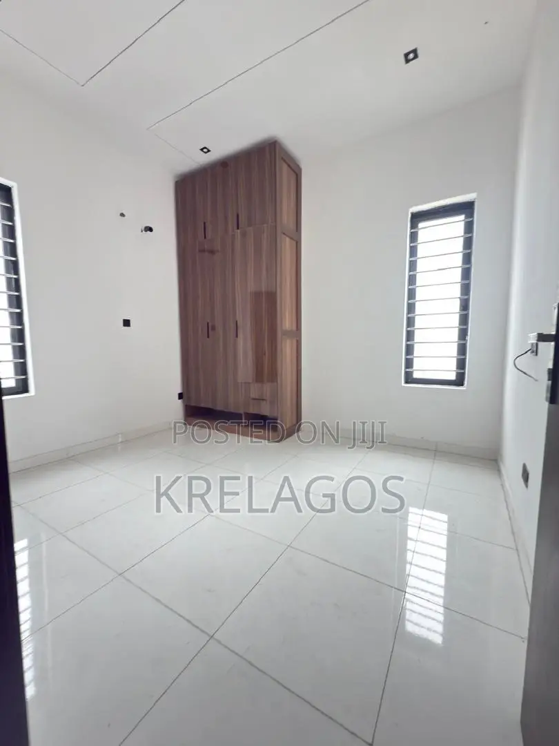 4bdrm Duplex in Ado / Ajah for sale